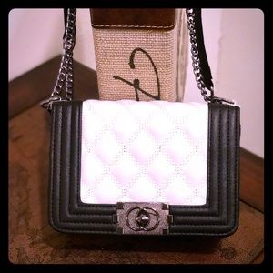 💕🤍💕Small Quilted Chain Bag💕🤍💕